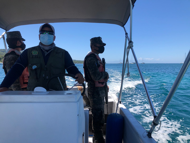 guardarecursos-roatan-marine-park-hd