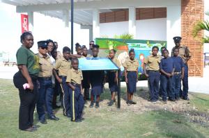 unveils-a-manatee-photo-mural-05